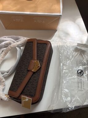 Michael Kors brand new bags with a tag